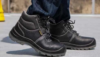 รองเท้าเซฟตี้ รองเท้านิรภัย ราคาถูก